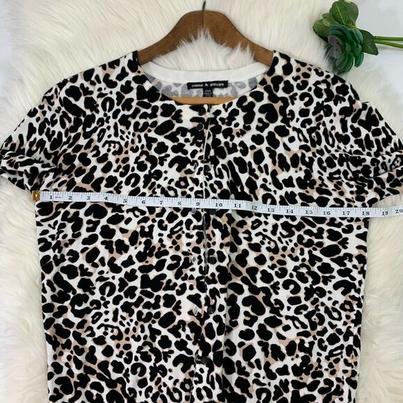 Cable And Gauge Leopard Print Cardigan Size small - Picture 8 of 9